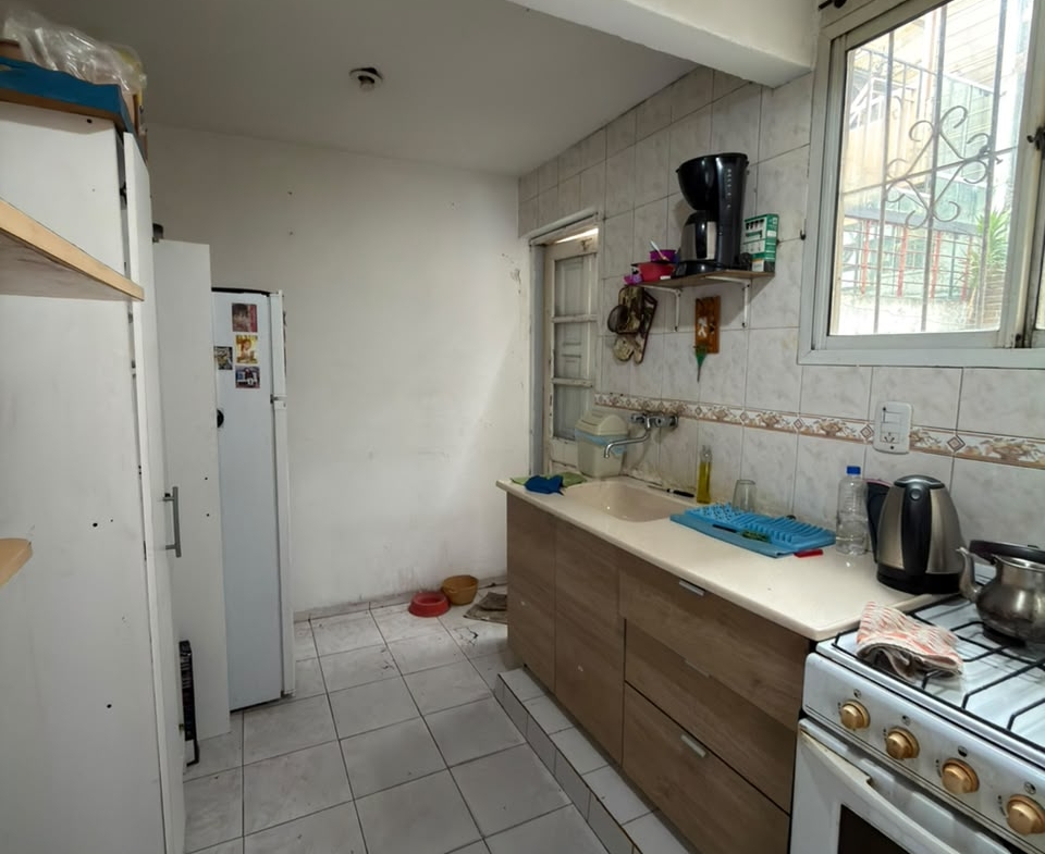 OPORTUNIDAD REAL: PH DE 3 AMBIENTES CON GARAGE Y PATIO A U$S 52.000