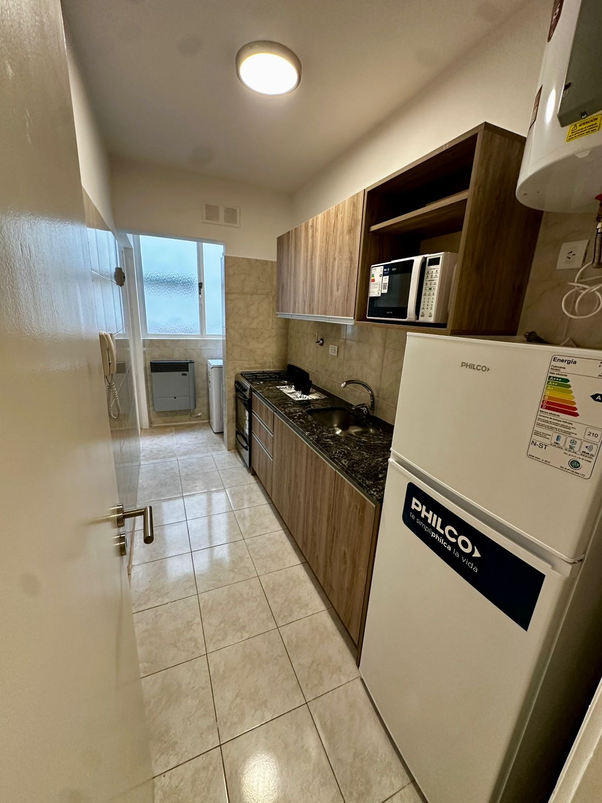 04752eb6-2968-41ec-9aea-c0907570e9b0 DEPARTAMENTO 2 AMBIENTES CON DEPENDENCIA Y BALCÓN – SANTA FE 2100
