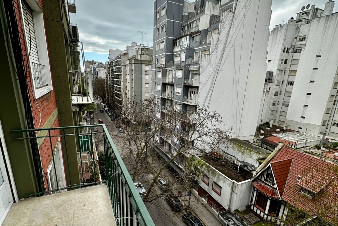 DEPARTAMENTO 2 AMBIENTES CON DEPENDENCIA Y BALCÓN – SANTA FE 2100