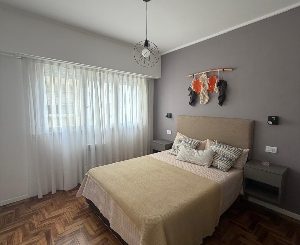 DEPARTAMENTO 2 AMBIENTES CON DEPENDENCIA Y BALCÓN – MORENO 2200