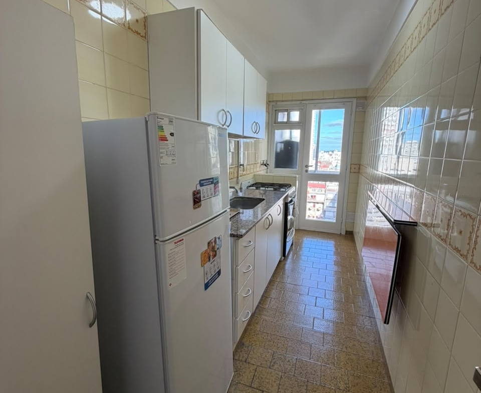 DEPARTAMENTO 2 AMBIENTES CON BALCÓN, VISTA PANORÁMICA Y COCHERA
