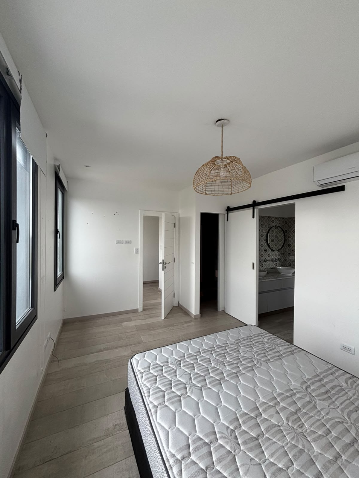 WhatsApp Image 2026-08-18 at 10.03.55 2 EXCLUSIVA CASA 4 AMBIENTES CON PILETA, QUINCHO Y GRAN LOTE | LAS PRUNAS | U$S 700.000