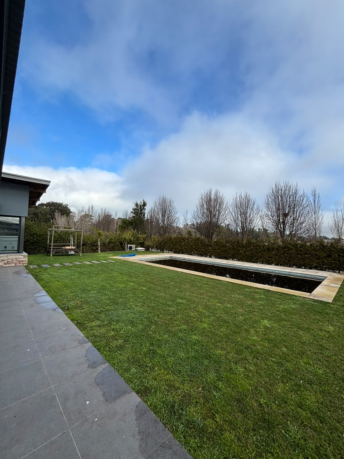 WhatsApp Image 2026-08-18 at 10.03.55 EXCLUSIVA CASA 4 AMBIENTES CON PILETA, QUINCHO Y GRAN LOTE | LAS PRUNAS | U$S 700.000