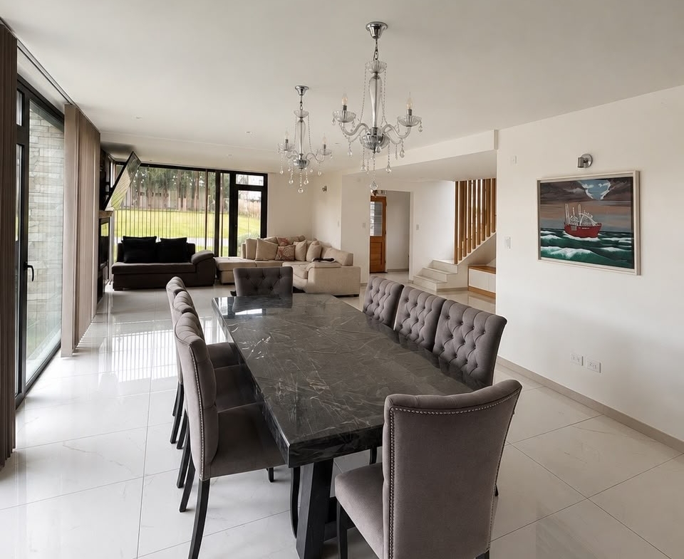 EXCLUSIVA CASA 4 AMBIENTES CON PILETA, QUINCHO Y GRAN LOTE | LAS PRUNAS | U$S 700.000