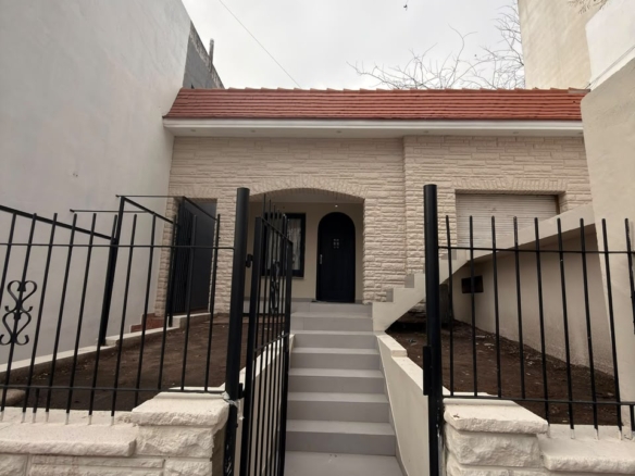CHALET 3 AMBIENTES A ESTRENAR EN CHAUVIN