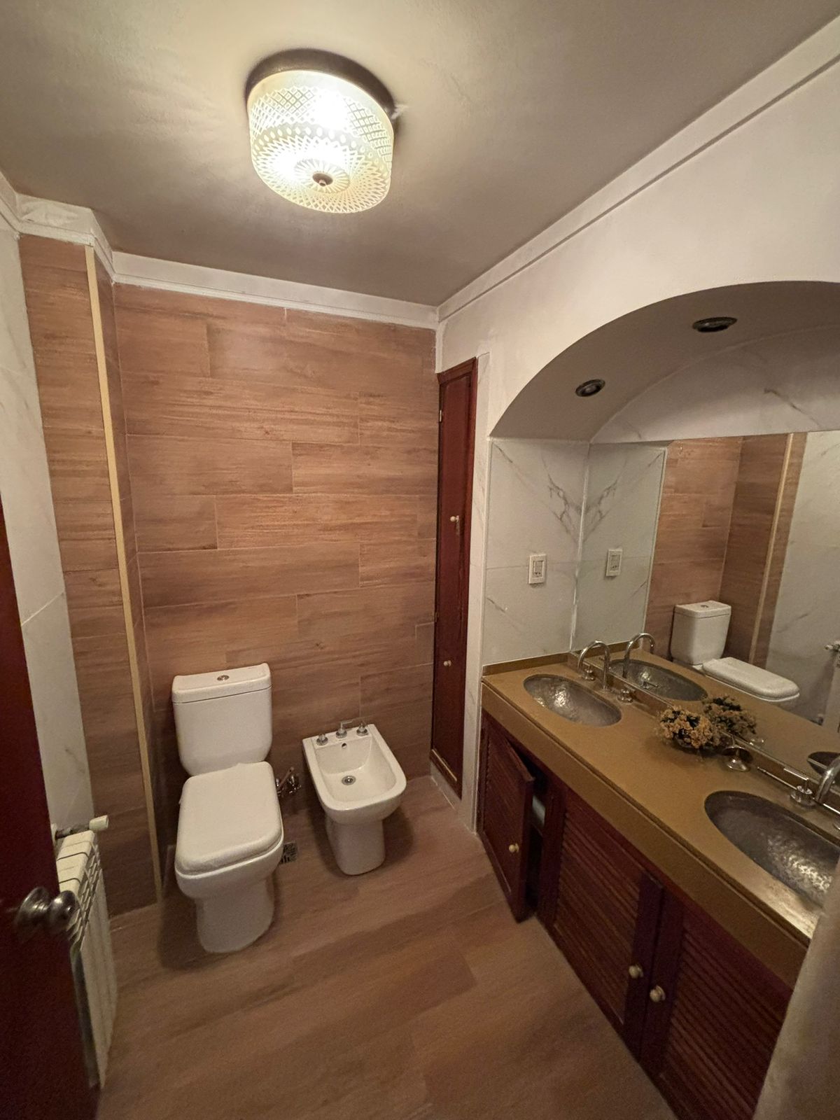 WhatsApp Image 2026-08-26 at 10.30.16 (3) PISO ENTERO DE 200M2 EN ZONA PLAZA MITRE