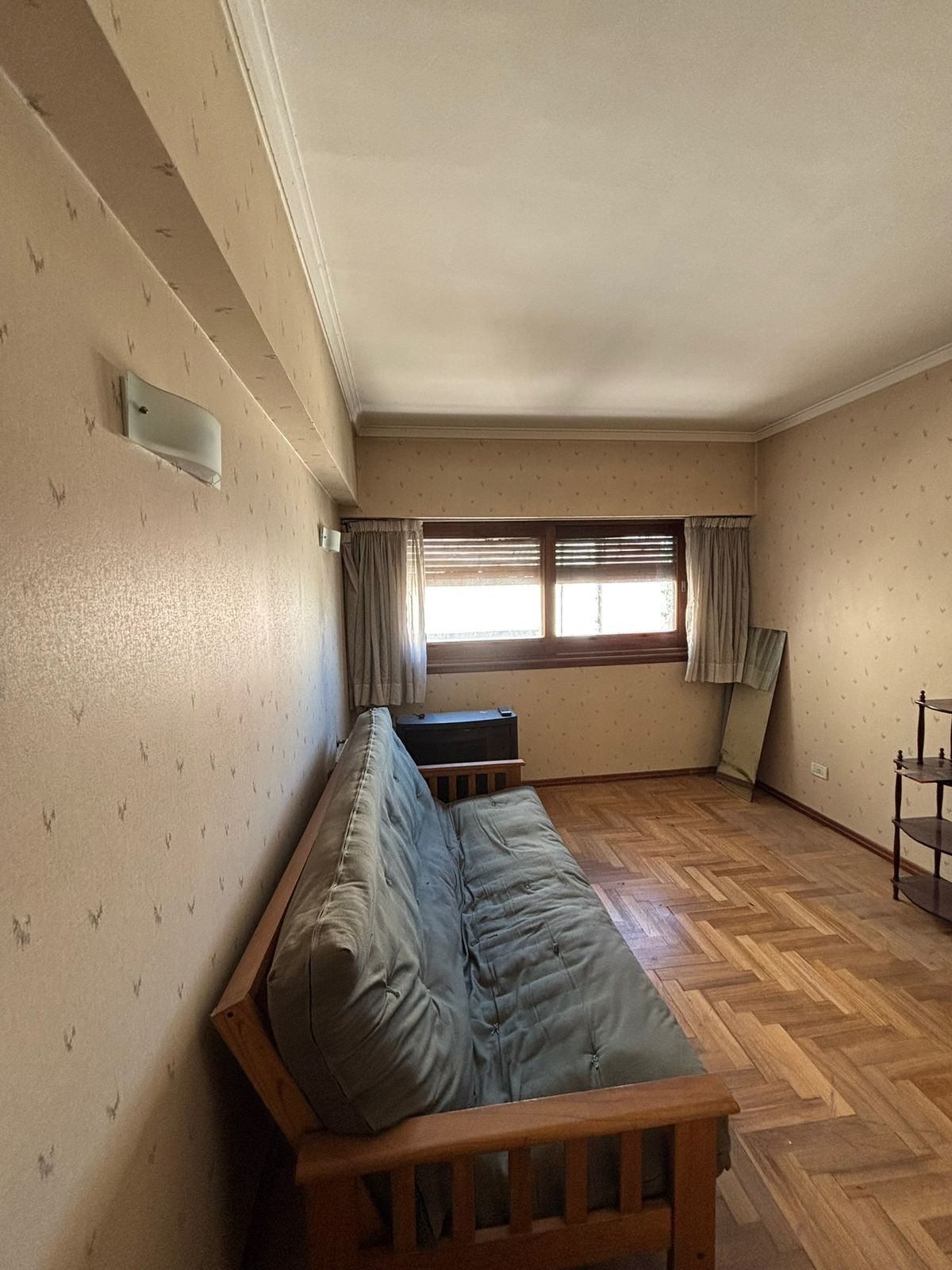WhatsApp Image 2026-08-26 at 10.30.18 (2) PISO ENTERO DE 200M2 EN ZONA PLAZA MITRE