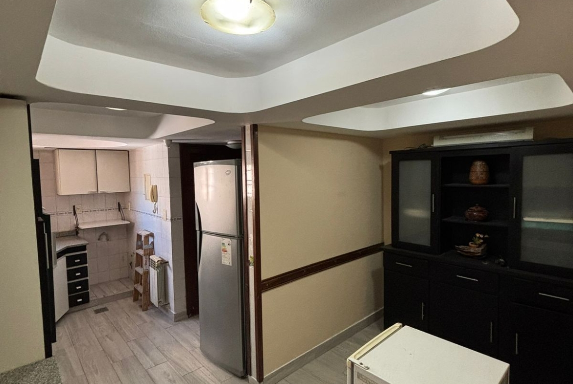 PISO ENTERO DE 200M2 EN ZONA PLAZA MITRE