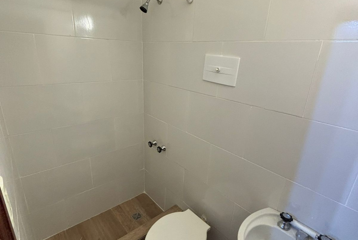 PISO ENTERO DE 200M2 EN ZONA PLAZA MITRE