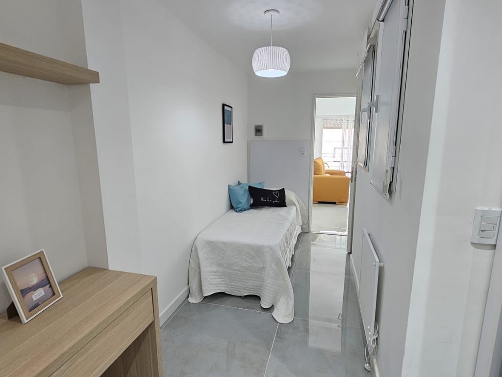 DEPARTAMENTO 3 AMBIENTES CON BALCON EN ZONA PLAZA MITRE