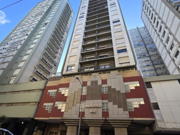 AMBIENTE DIVIDIDO EN 2 CON AMPLIA TERRAZA | MARAL 48 | U$S 67.000