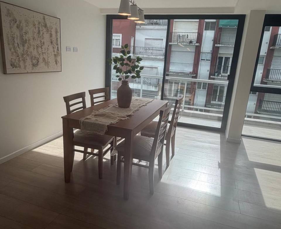 2 AMBIENTES A LA CALLE CON VISTA A PLAZA COLÓN | NOVECENTO | U$S 135.000