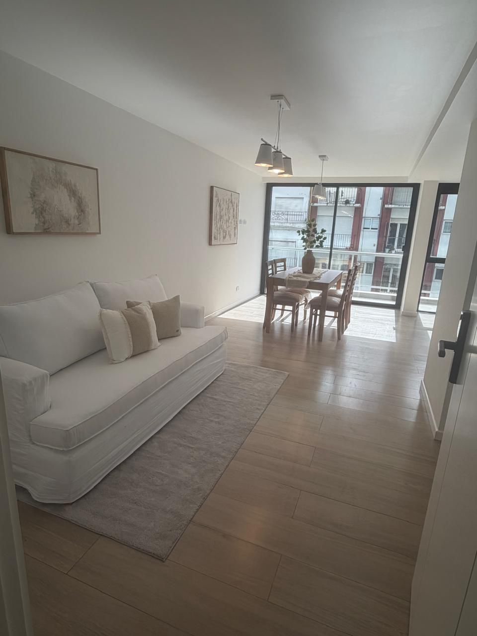 2 AMBIENTES A LA CALLE CON VISTA A PLAZA COLÓN | NOVECENTO | U$S 135.000