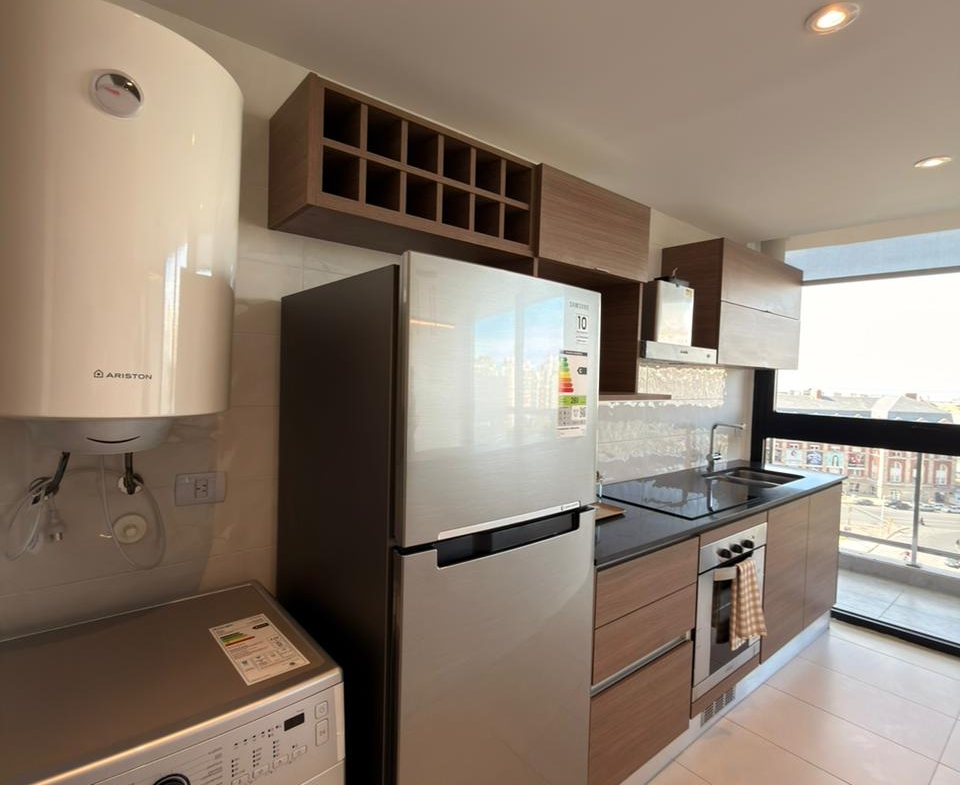 2 AMBIENTES DE CATEGORÍA CON VISTA PLENA AL MAR | EDIFICIO NOVECENTO | U$S 189.000