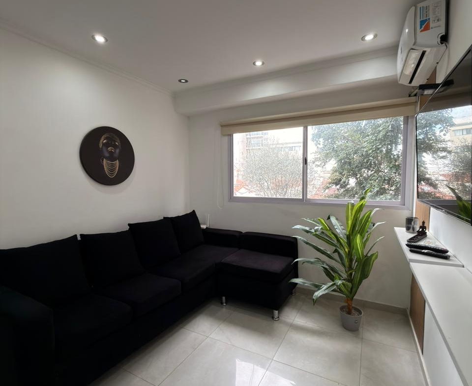 3 AMBIENTES RECICLADO Y AMOBLADO | ARENALES 2942 | U$S 85.000