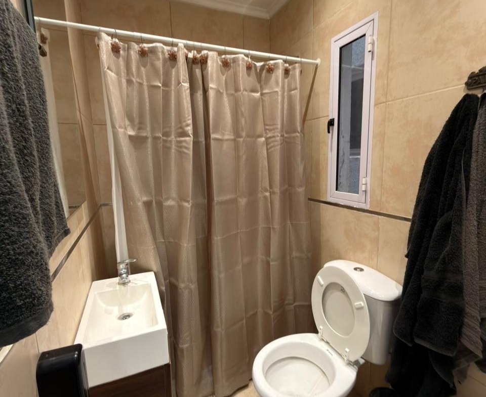 3 AMBIENTES RECICLADO Y AMOBLADO | ARENALES 2942 | U$S 85.000