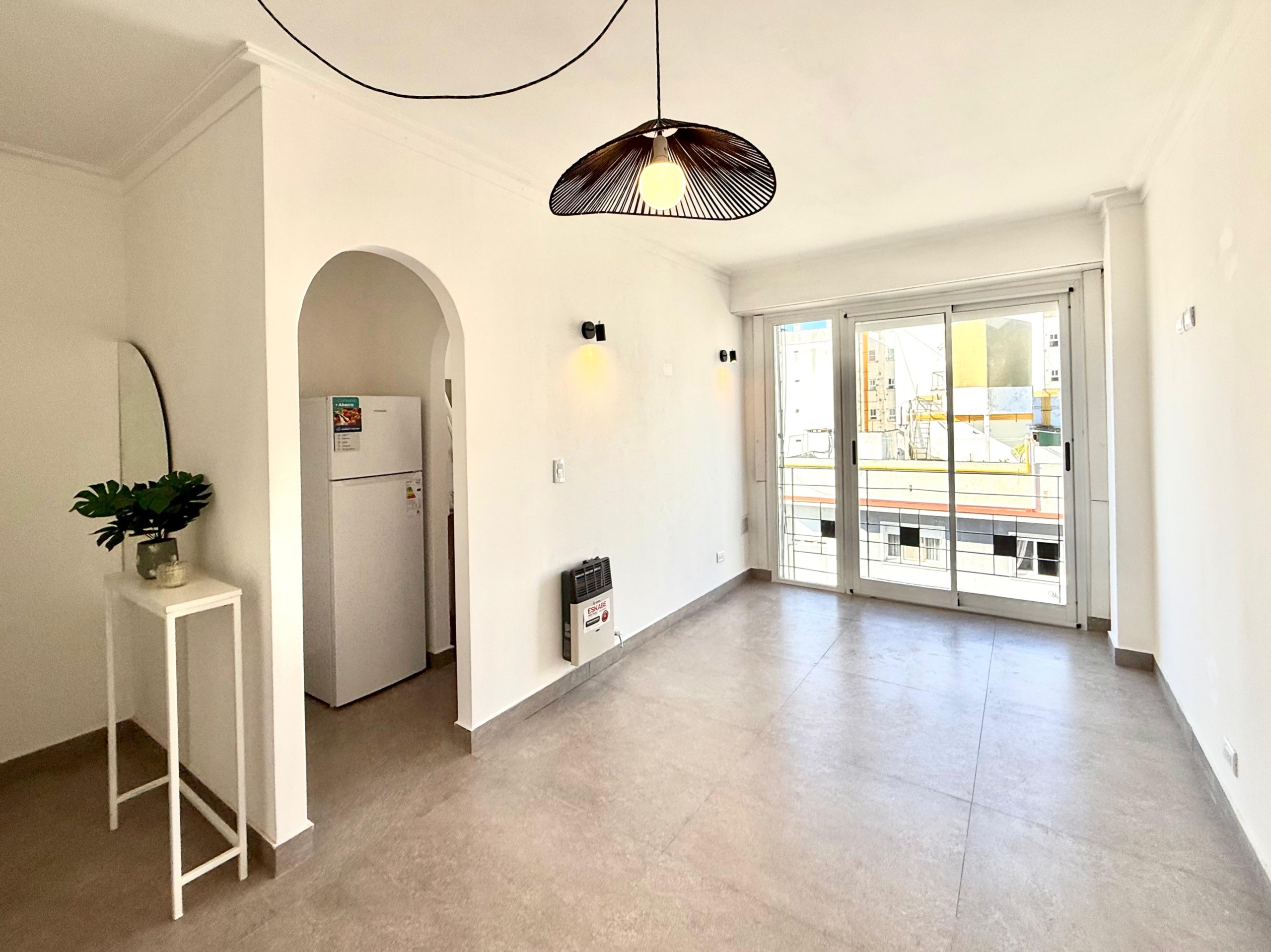 2 AMBIENTES A LA CALLE CON BALCÓN FRANCÉS | PLAZA COLÓN | U$S 83.500