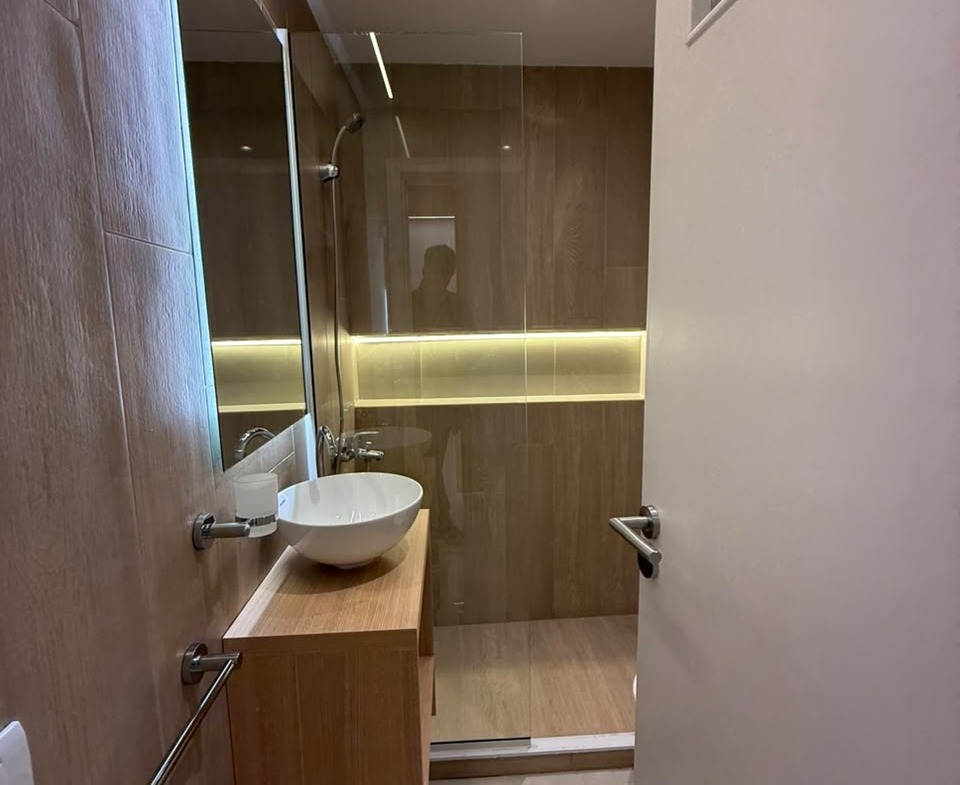 Departamento de 3 ambientes a la calle con balcón – Bolívar 2240