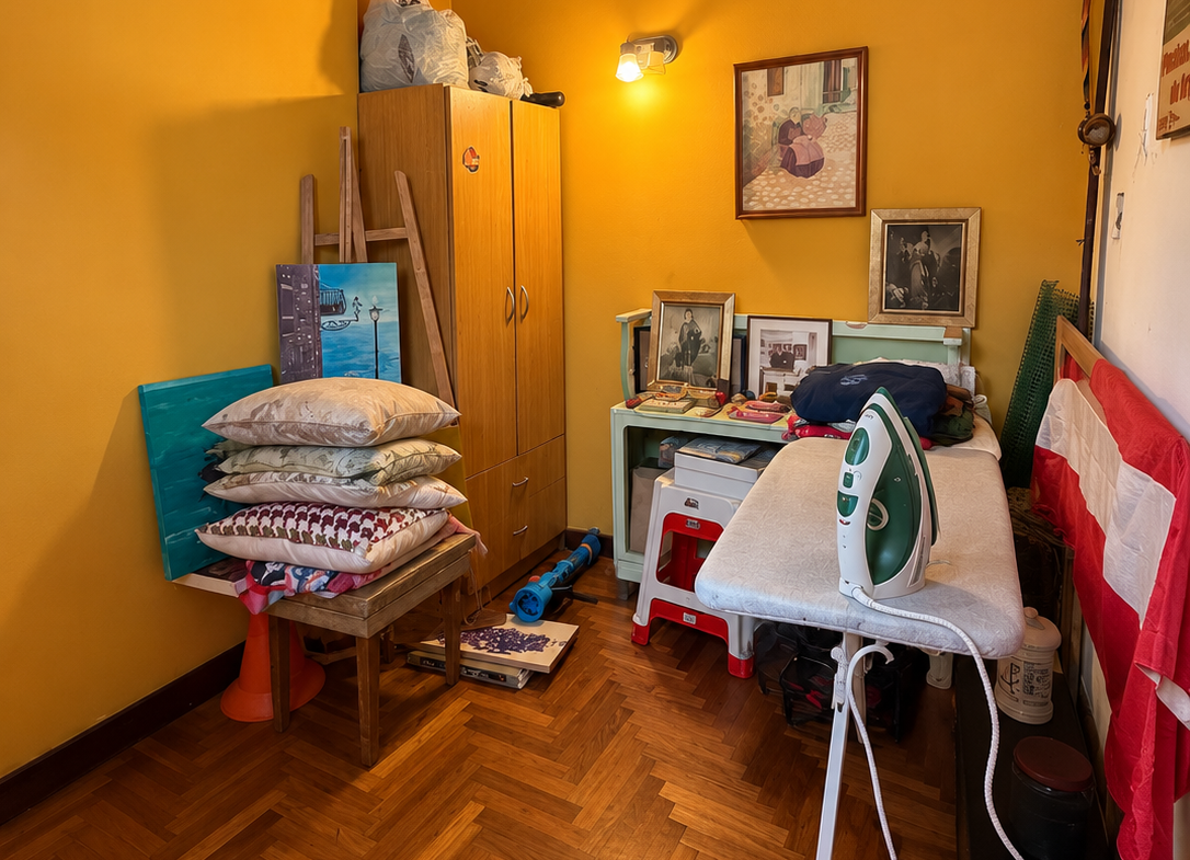 CASA DE 4 AMBIENTES CON ESCRITORIO, GARAJE Y PATIO