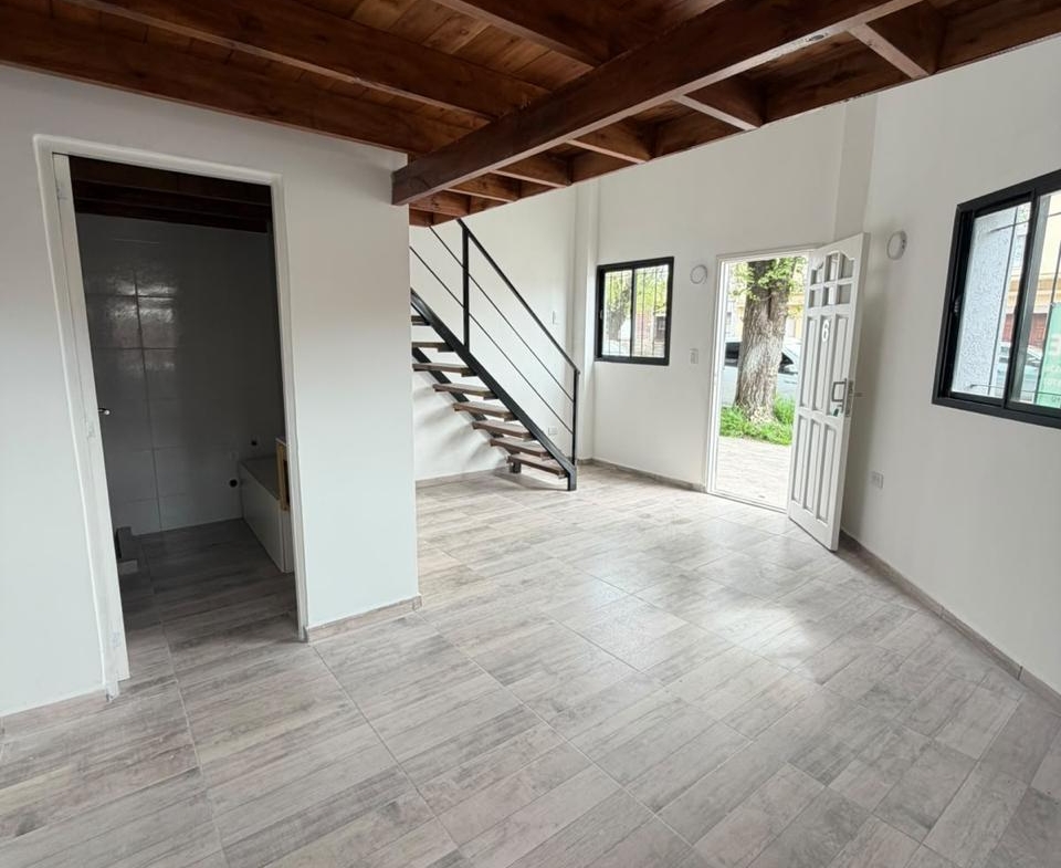 PH TIPO LOFT RECICLADO A NUEVO CON ENTRADA INDEPENDIENTE