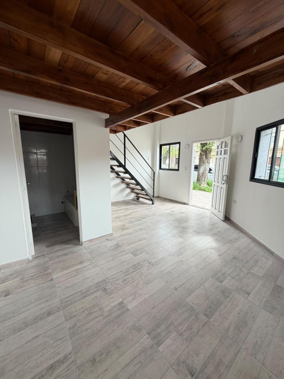 PH TIPO LOFT RECICLADO A NUEVO CON ENTRADA INDEPENDIENTE
