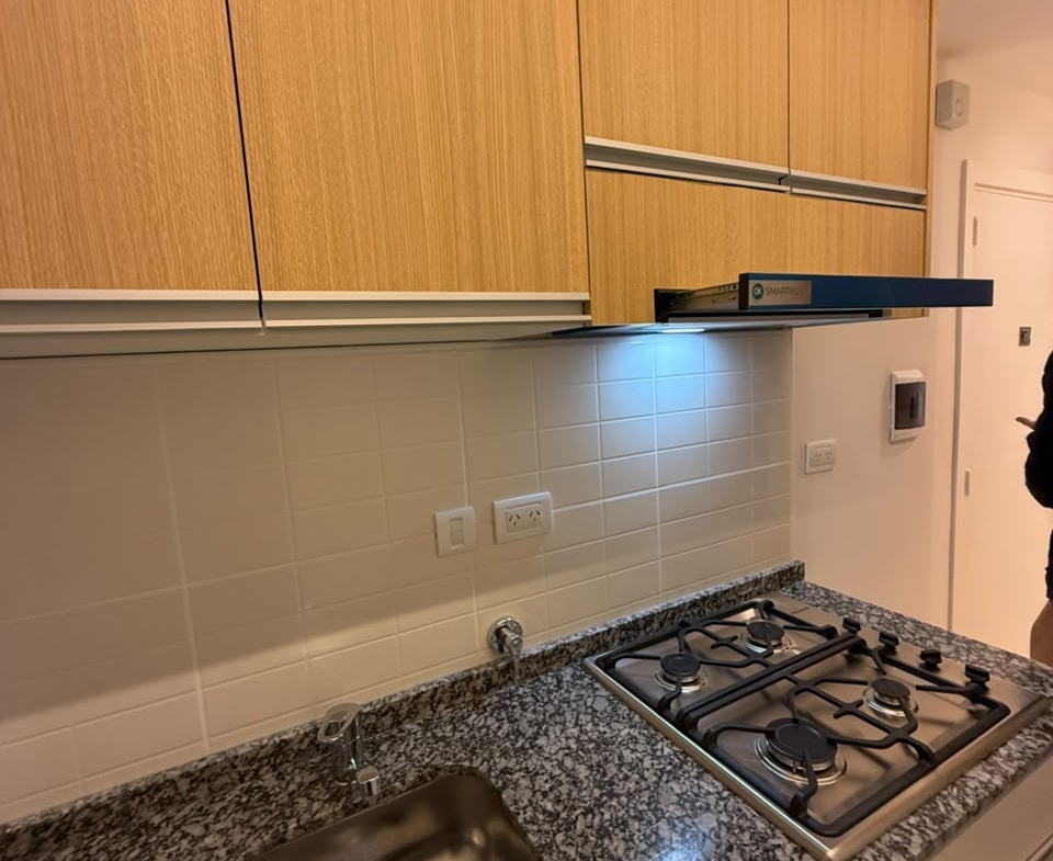 Departamento de 3 ambientes a la calle con balcón – Bolívar 2240