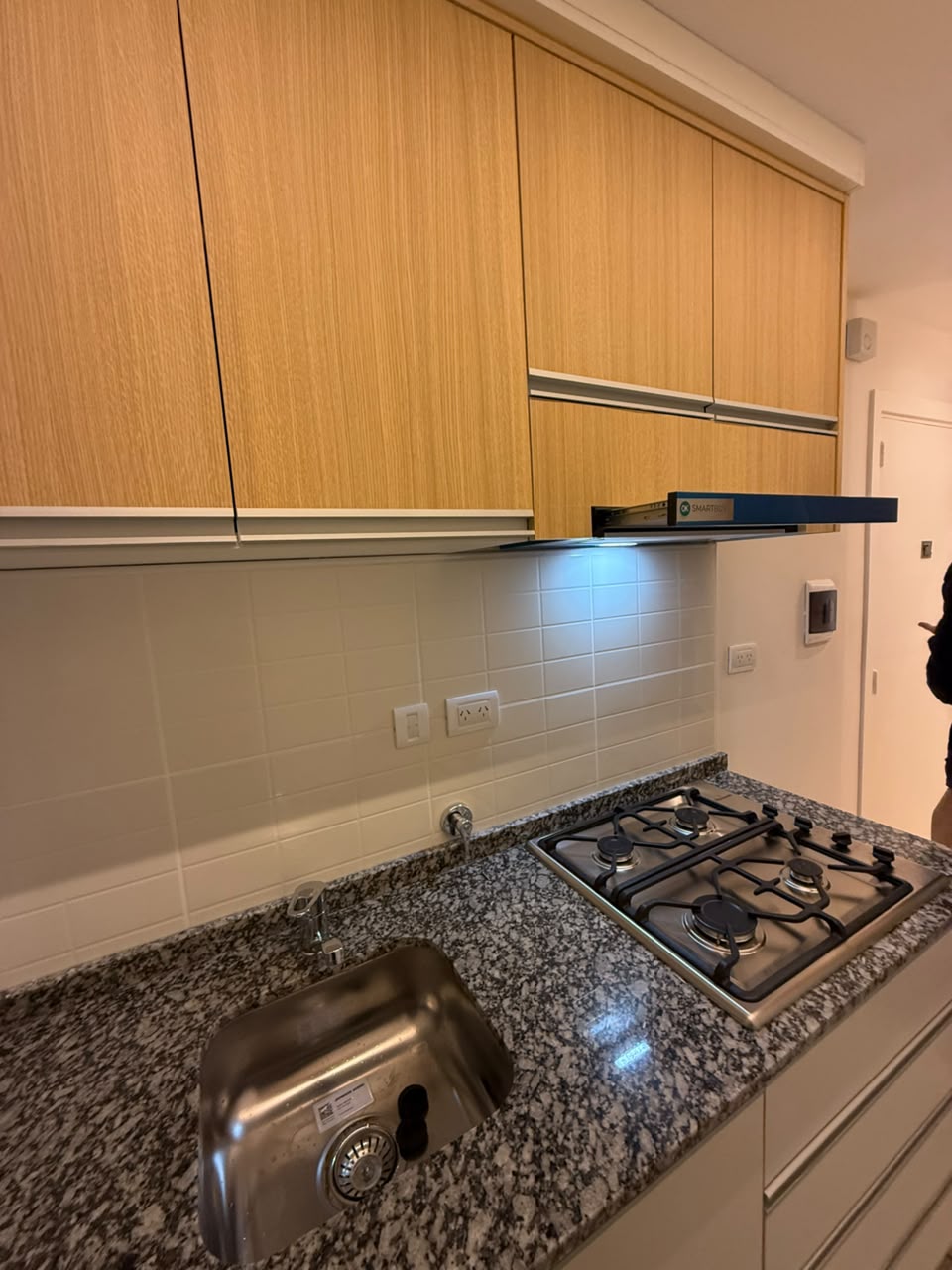 Departamento de 3 ambientes a la calle con balcón – Bolívar 2240