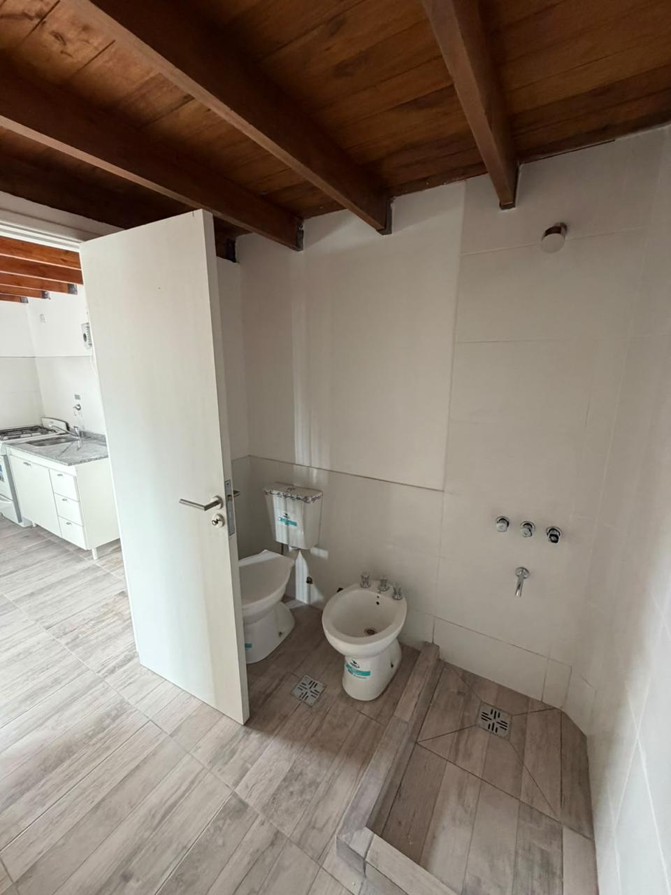 PH TIPO LOFT RECICLADO A NUEVO CON ENTRADA INDEPENDIENTE