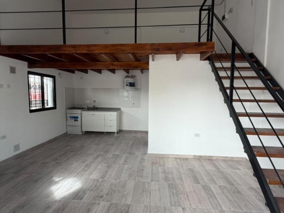 PH TIPO LOFT RECICLADO A NUEVO CON ENTRADA INDEPENDIENTE