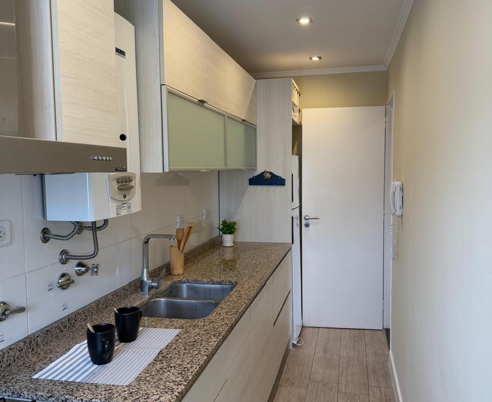 DEPARTAMENTO DE 3 AMBIENTES CON BALCÓN – MORENO 2234