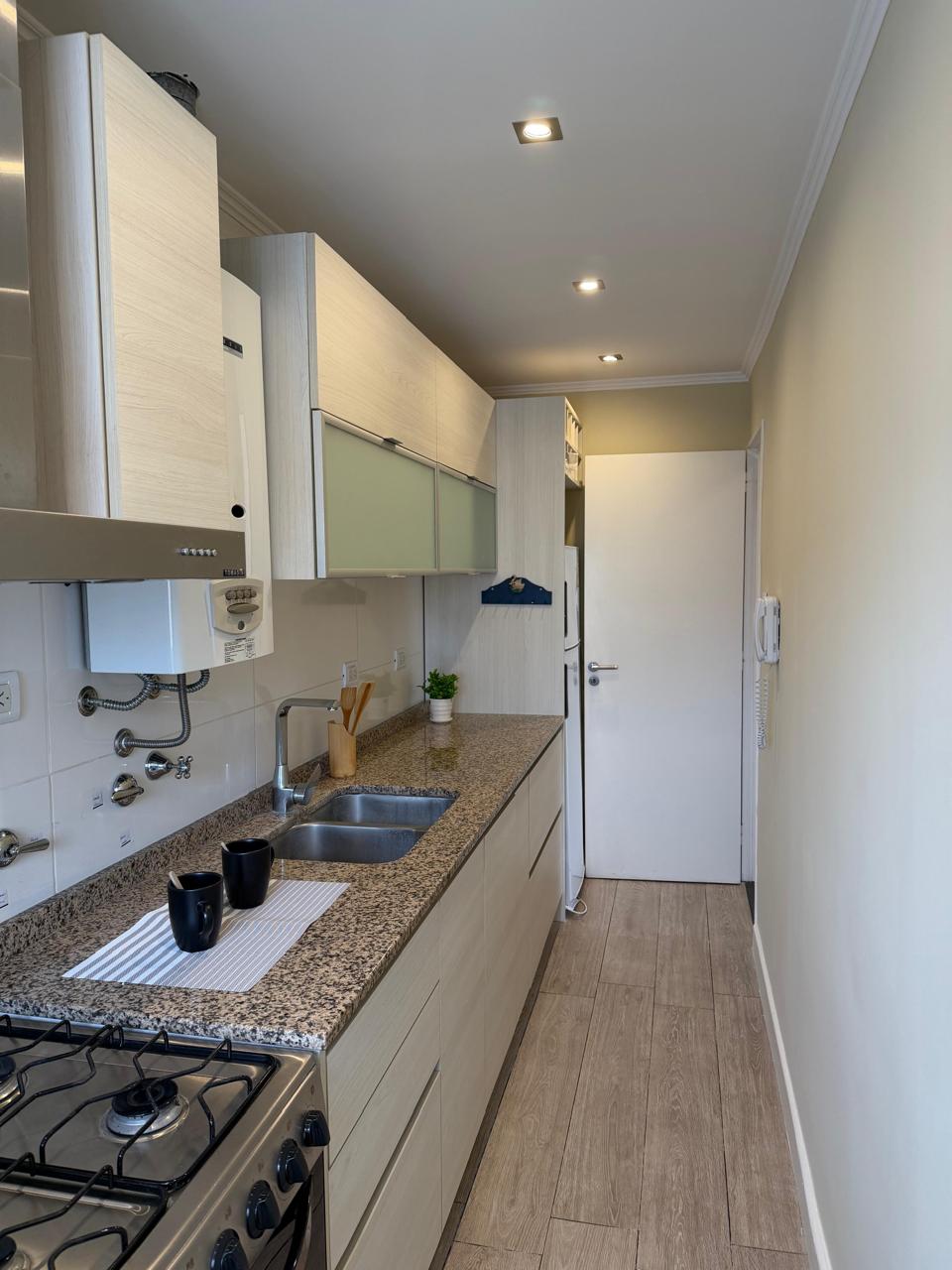 DEPARTAMENTO DE 3 AMBIENTES CON BALCÓN – MORENO 2234