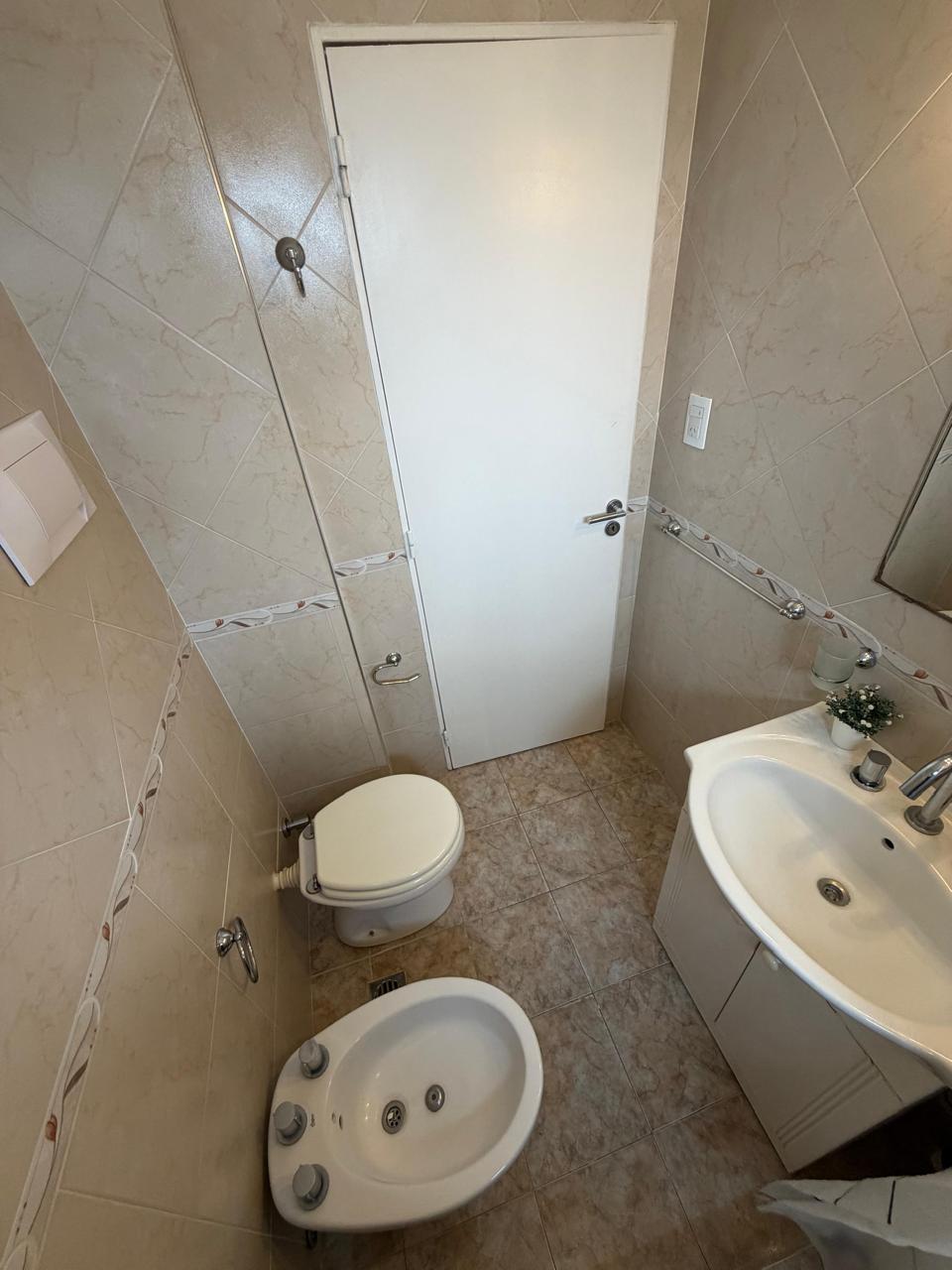 DEPARTAMENTO DE 3 AMBIENTES CON BALCÓN – MORENO 2234