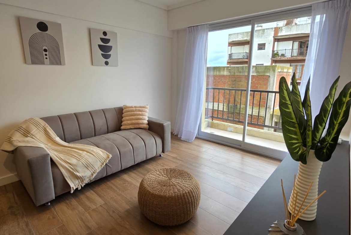 DEPARTAMENTO DE 2 AMBIENTES CON DOBLE BALCÓN – TORRE ANSER – CORRIENTES 2432