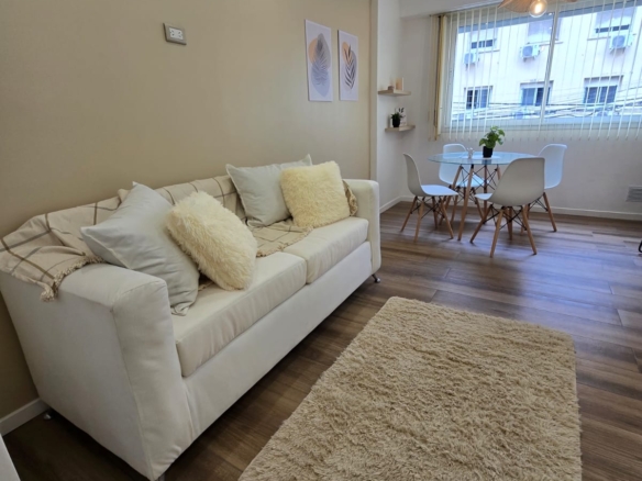 DEPARTAMENTO DE 2 AMBIENTES COMPLETAMENTE RECICLADO – BROWN 1712
