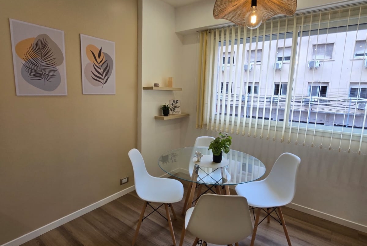 DEPARTAMENTO DE 2 AMBIENTES COMPLETAMENTE RECICLADO – BROWN 1712