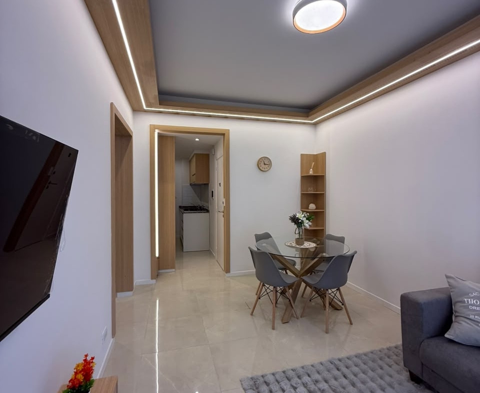 Departamento de 3 ambientes a la calle con balcón – Bolívar 2240